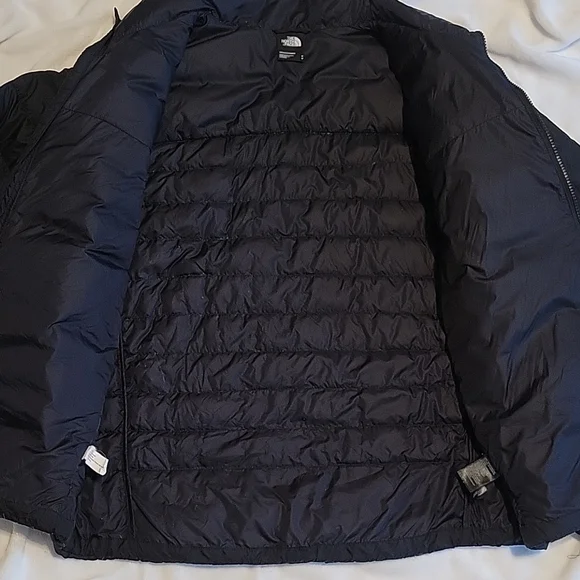 The North Face Black Puffer Jacket - Picture 4 of 4
